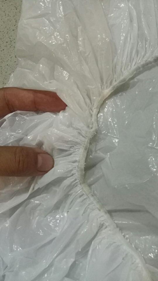 Disposable Plastic TIRE COVER Set