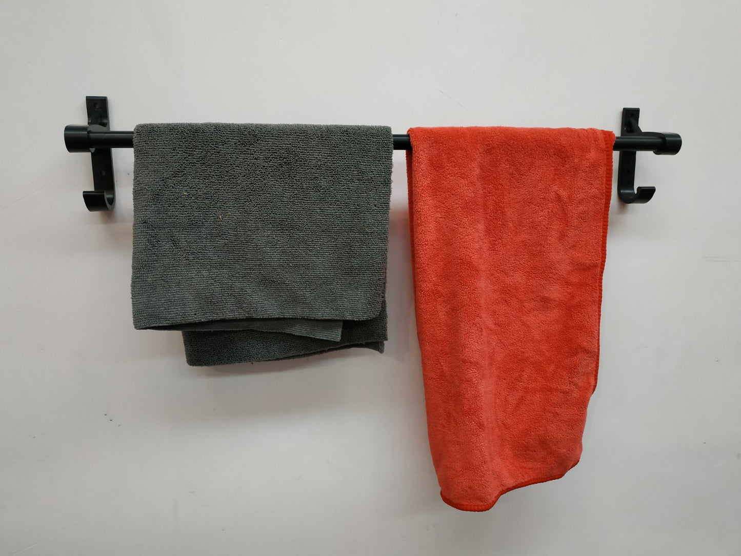 MG-006 Detailing Bottles Steel Hanger