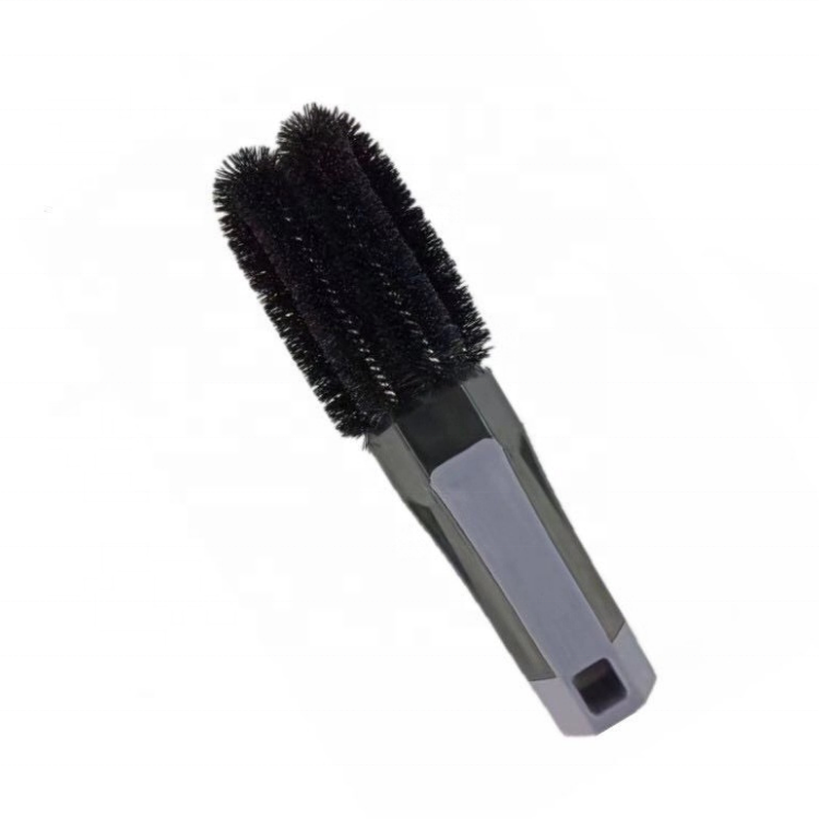 WH-25 Black Hard Bristles Wheel Lug Nut Brush