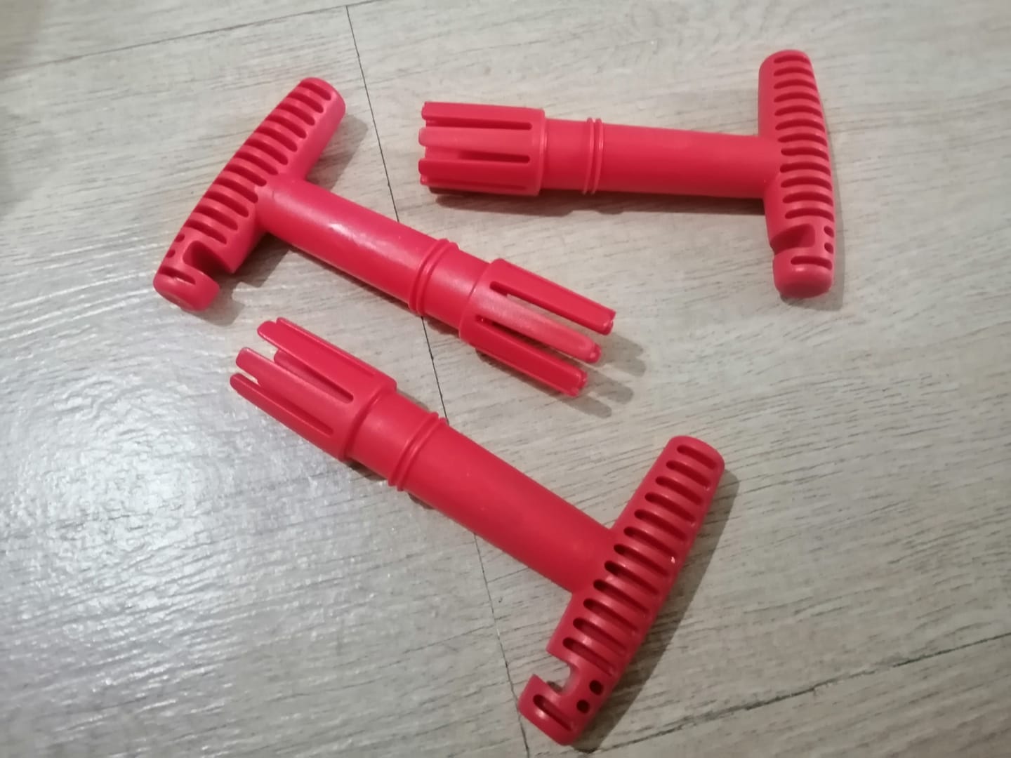 WH-20 Lug Nut Cleaner Brush