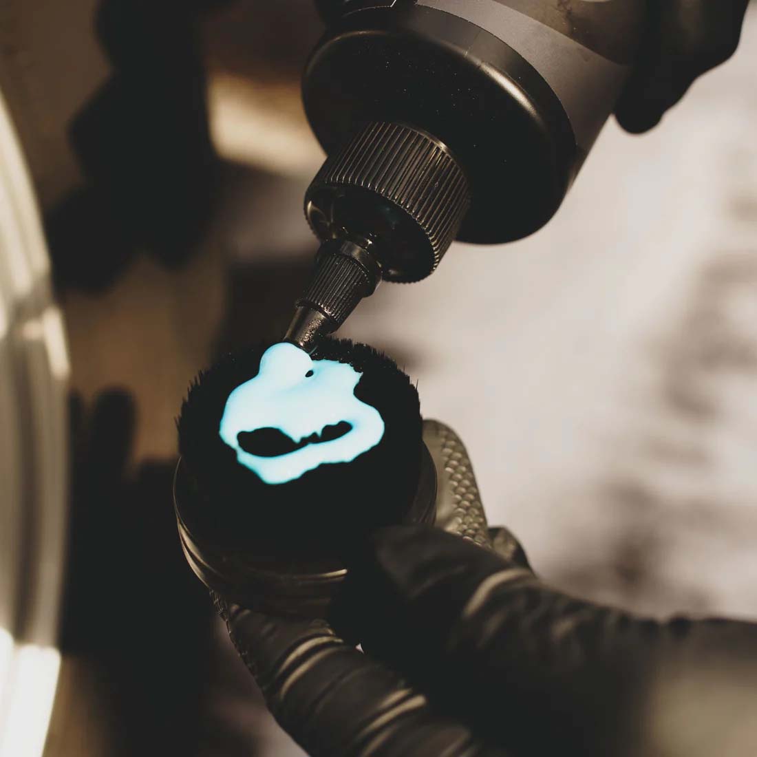 WH-34 Firm Soft Bristles Tire Dressing Applicator Brush