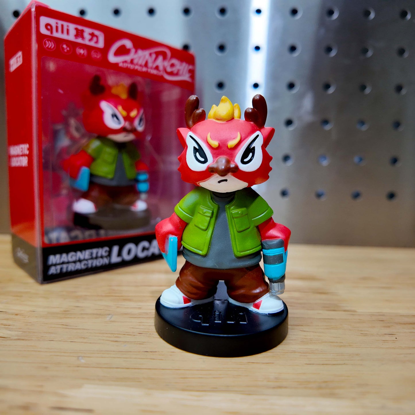 WR-128 QILI Character Magnet Film Holder for Car PPF