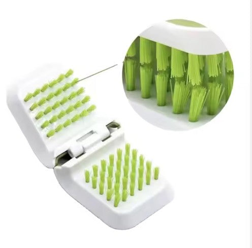 IN-17 Seatbelt Brush