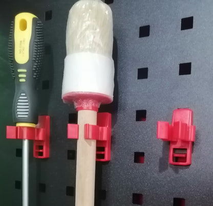 MG-005b Plastic Hooks or Pegs for Peg Board
