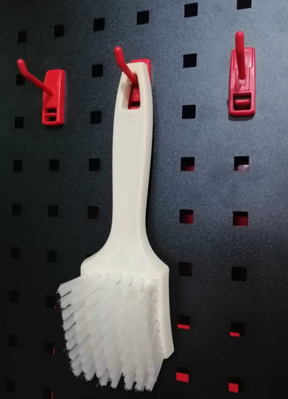 MG-005b Plastic Hooks or Pegs for Peg Board