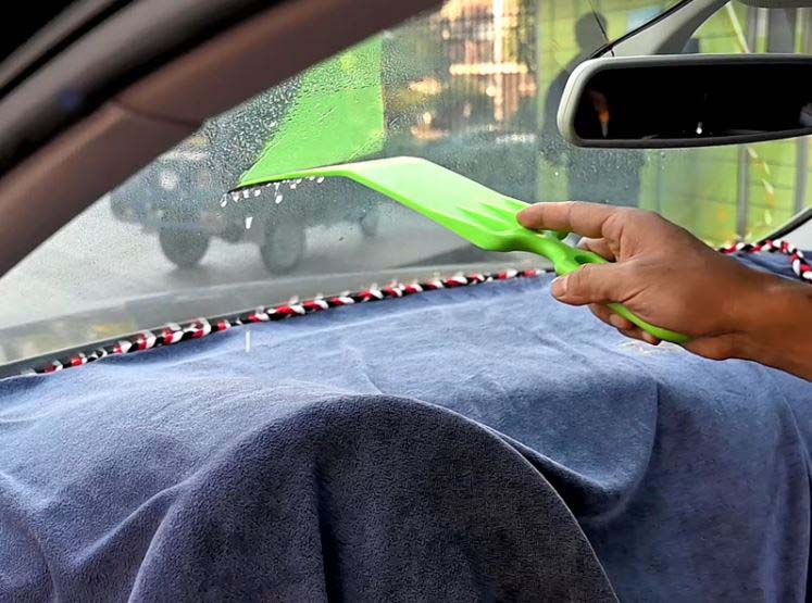 WR-104 Dashboard Towel with built-in Soak Tint Rope for Tint Installation
