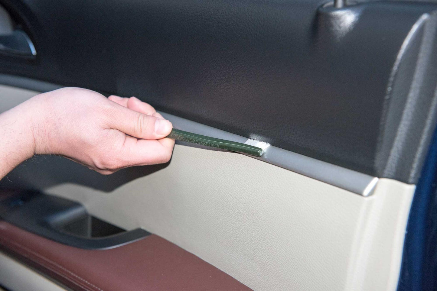 IN-23 Dual Tip Car interior Corners brush