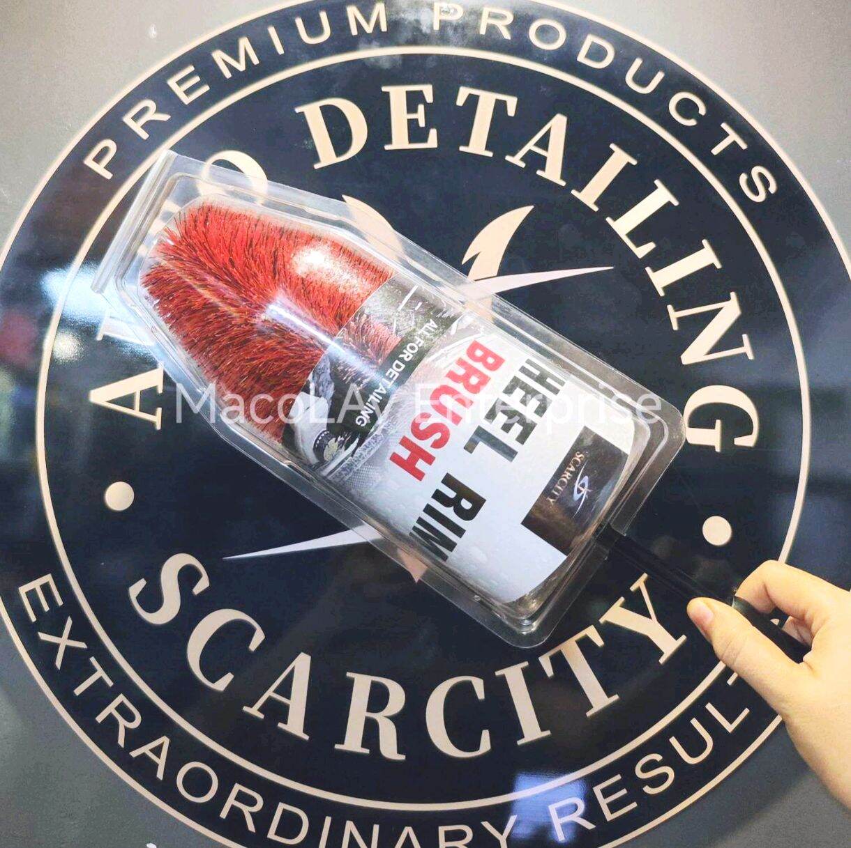 WH-01D Scarcity Red-Black Large Wheel Brush