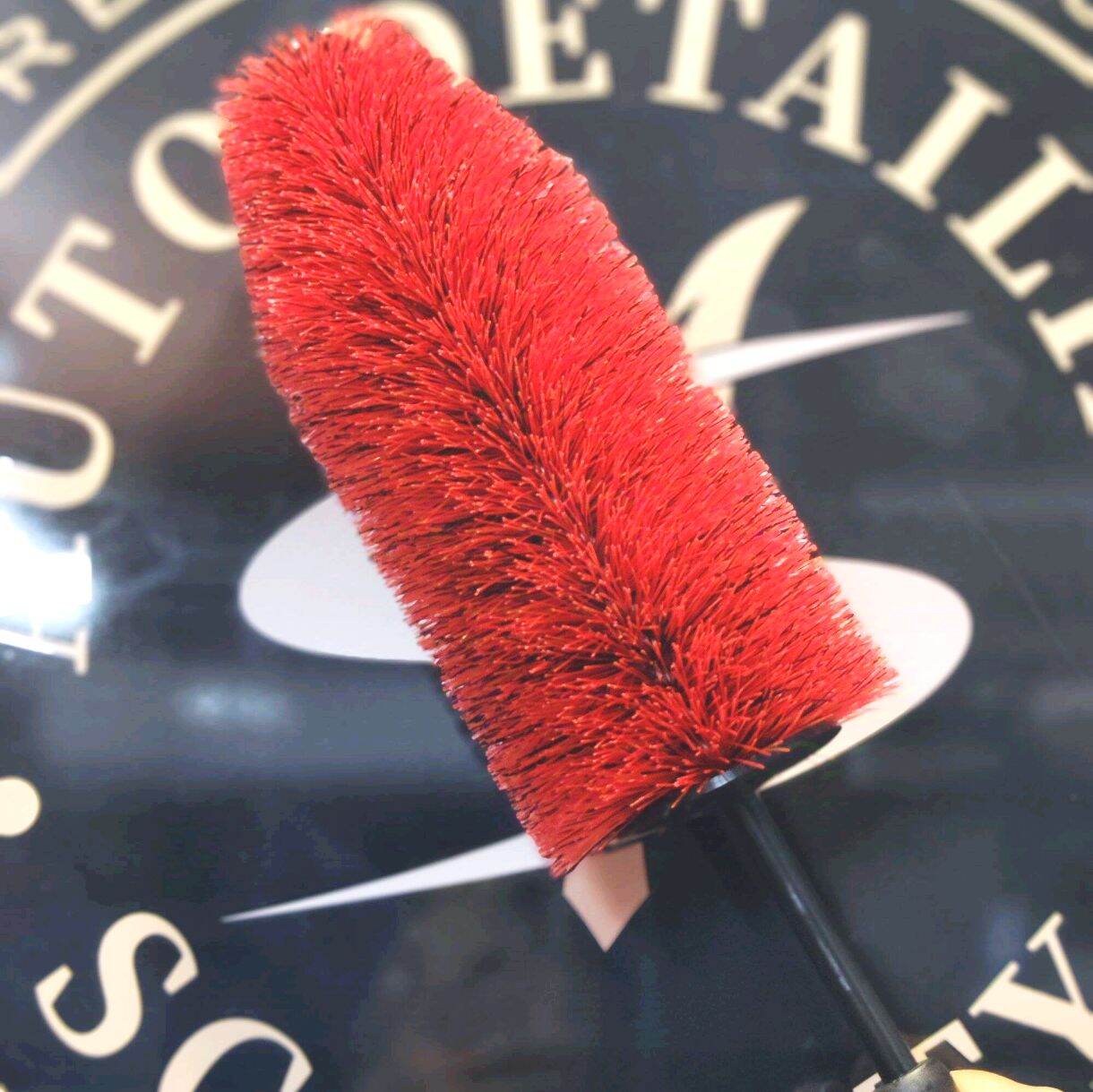 WH-01D Scarcity Red-Black Large Wheel Brush