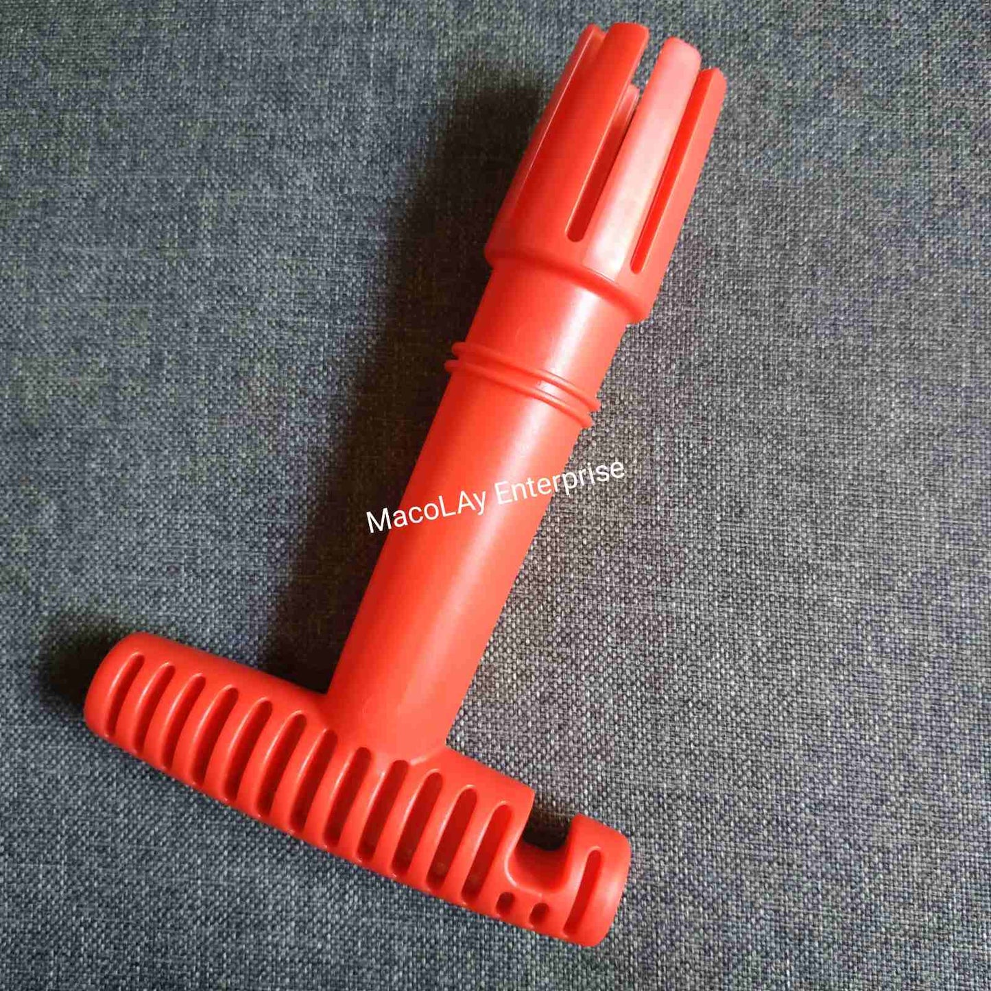 WH-20 Lug Nut Cleaner Brush