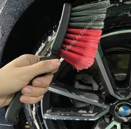 WH-36 Red-gray Flagged Bristle Rubber Handle Tire brush
