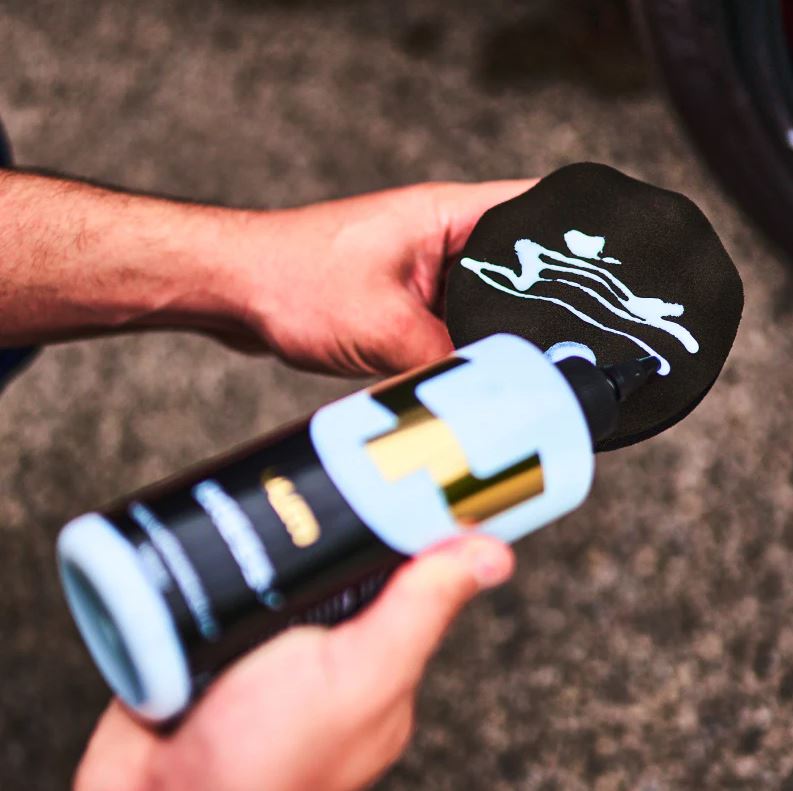 YUMCars Dress V2 Rubber and Trim Moisturizer 500ml